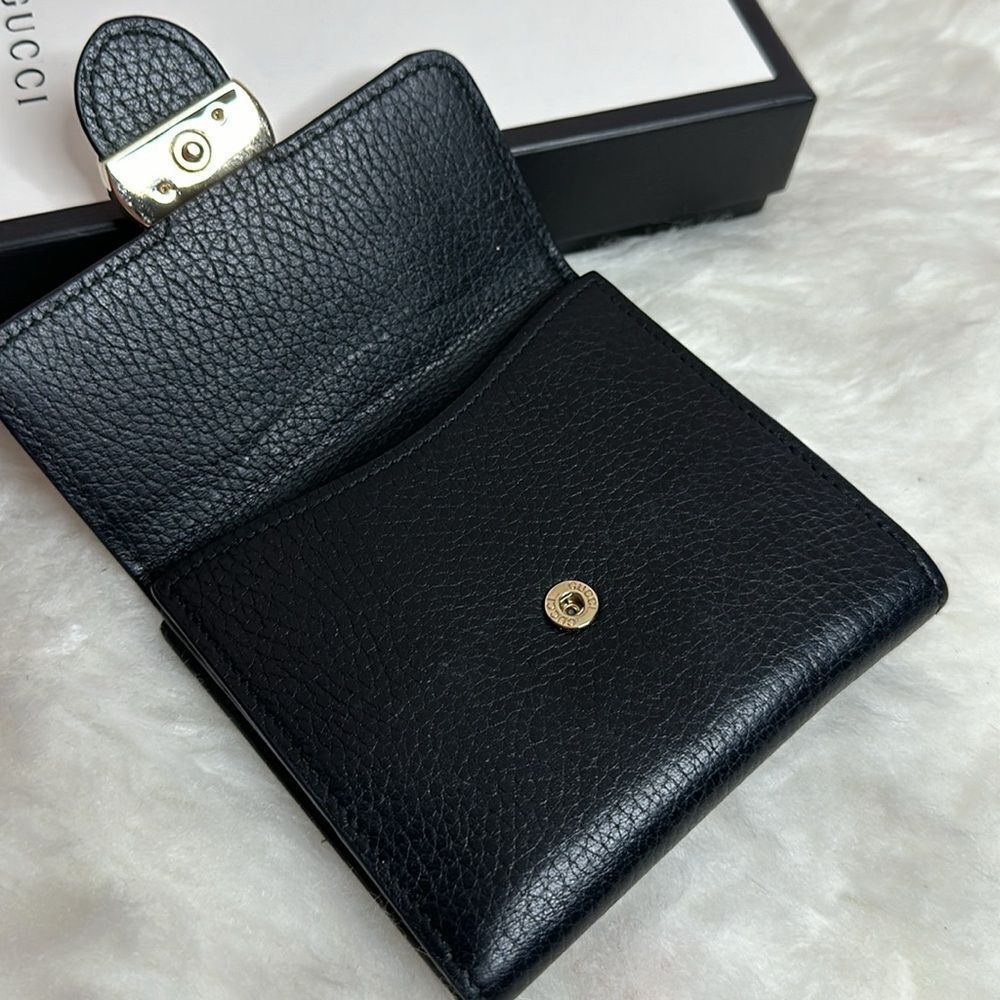 💯Authentic Gucci Compact Leather Wallet🍀 - Picture 6 of 11
